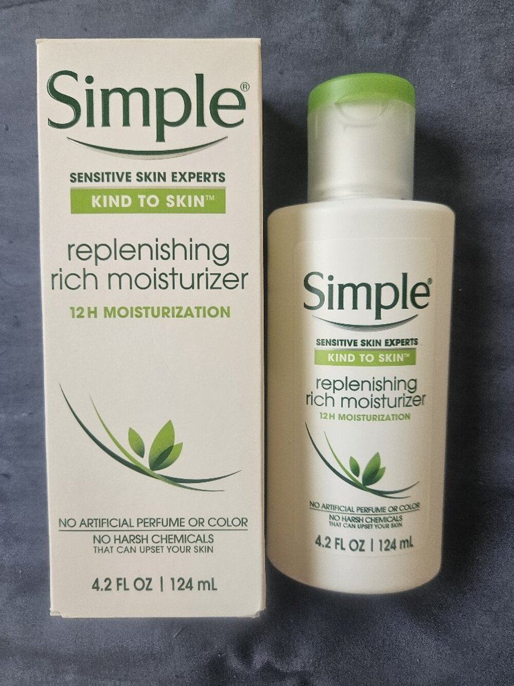 Simple Kind to Skin Replenishing Rich Moisturizer Vitamins B5 & E, 4.2 oz NIB